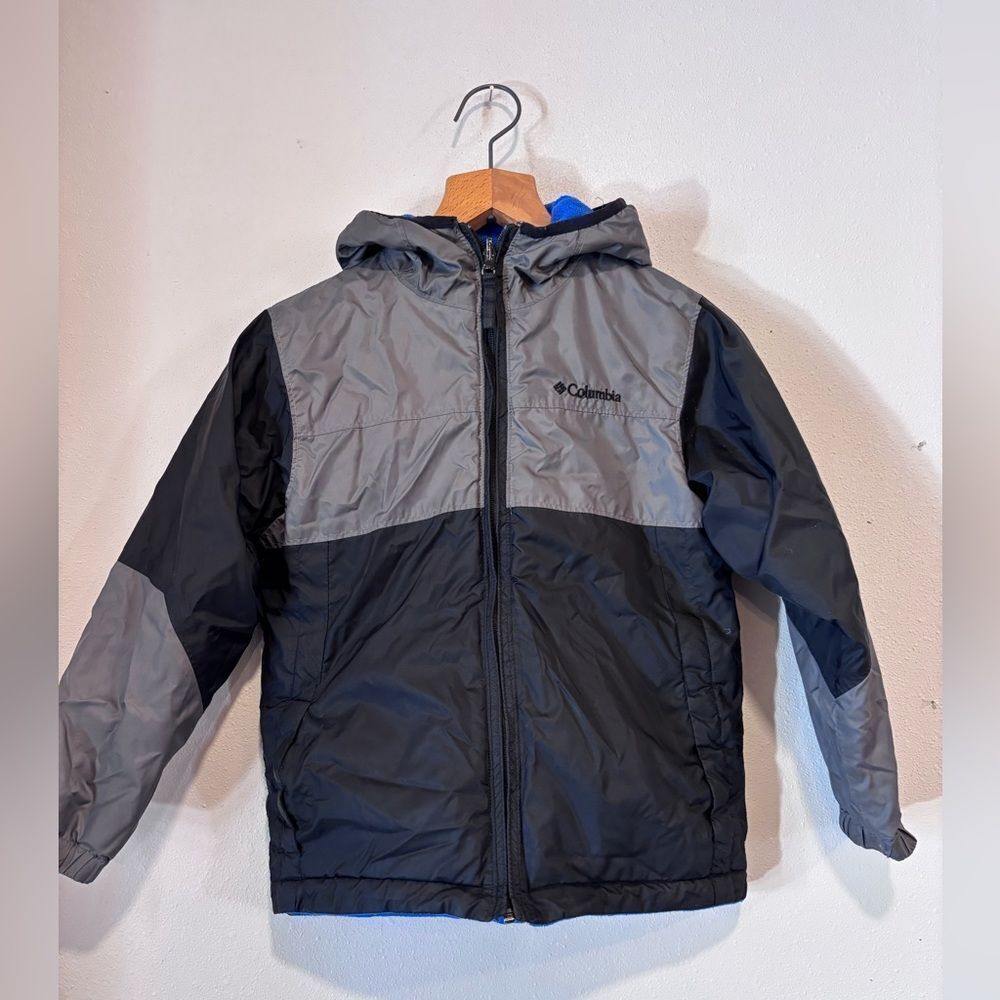 Columbia Two-Tone Hooded Reversible Jacket in Gray and Black